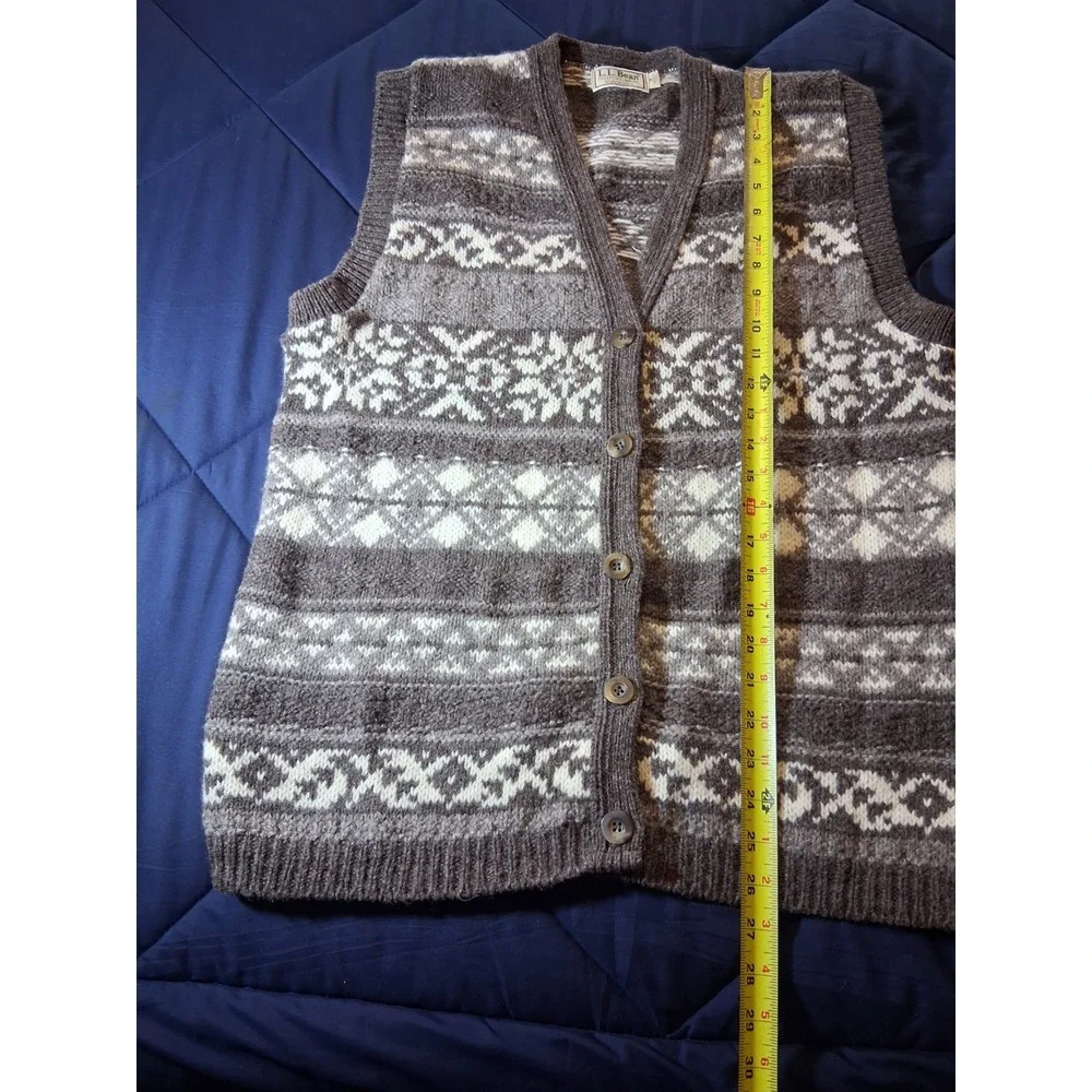 LL Bean Vintage Mens Brown Fair Isle 100% Wool Button Front Sweater Vest USA M